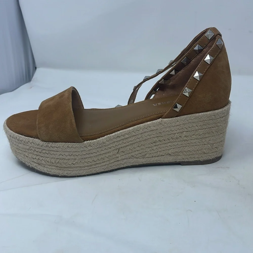 Marc Fisher Brown Suede Platform Studded Sandals Size 7.5 Excellent Condition